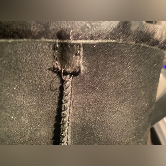 UGG Australia Black Sheep Skin boots - Bailey Bow - Picture 6 of 6